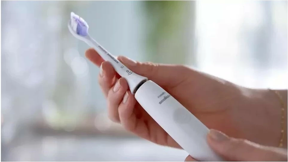 Kotaček za zobno ščetko Philips Sonicare S2 Sensitive HX6054/10, bel Kotaček za zobno ščetko Philips Sonicare S2 Sensitive HX6054/10, bel