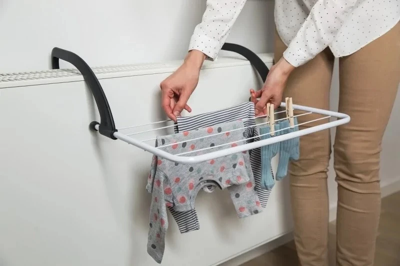 Stenski sušilnik za perilo Vileda Express, bel