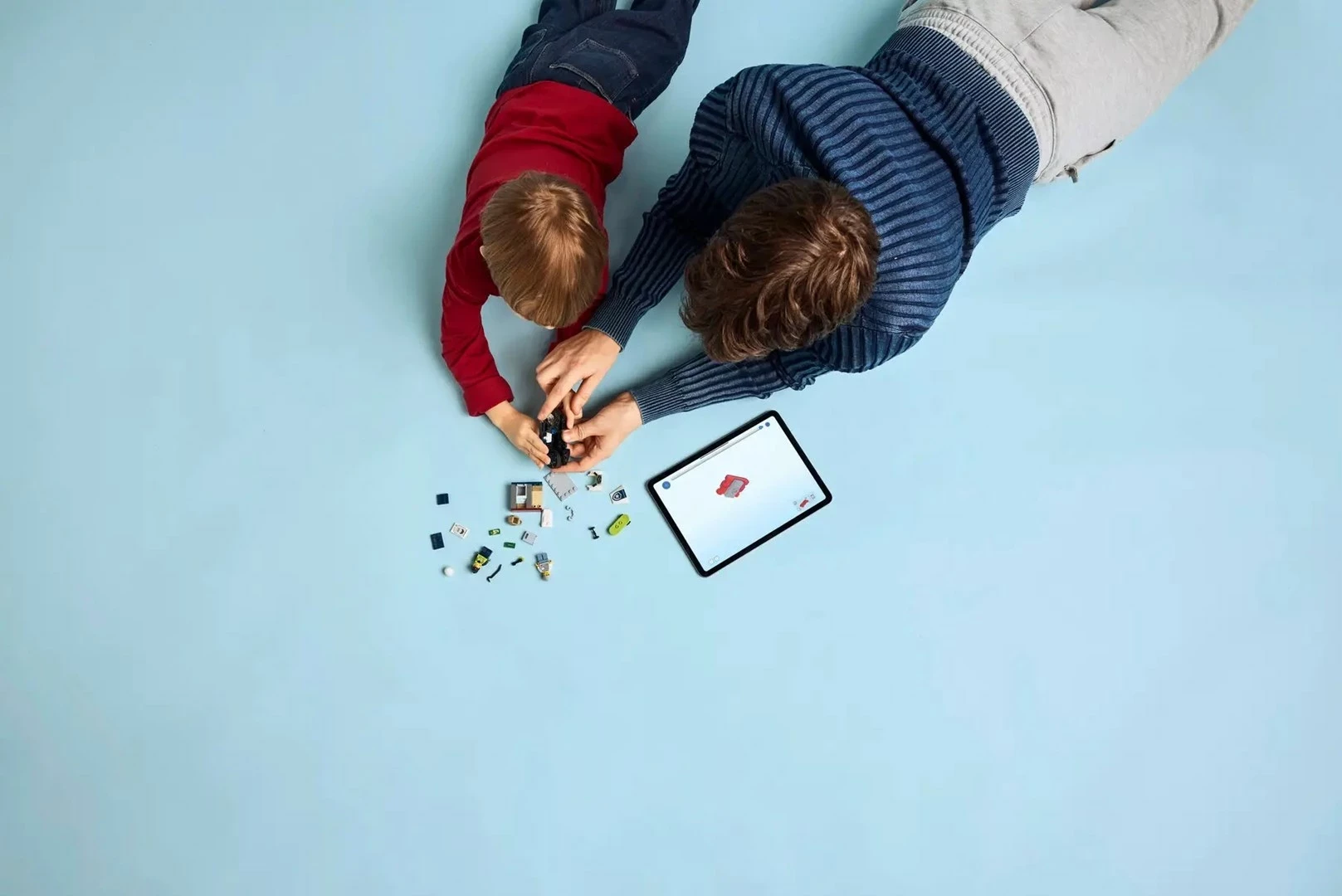 Set za sledenje z motorjem LEGO CITY 60455, 65 delov