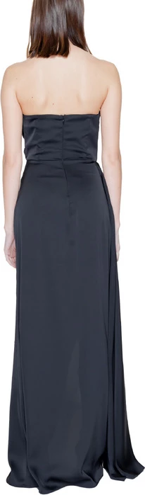 Obleka Silence za ženske, črna