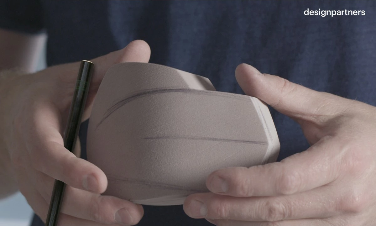 Ergonomski miš Logitech MX Master RF Bluetooth 1000 dpi, črn