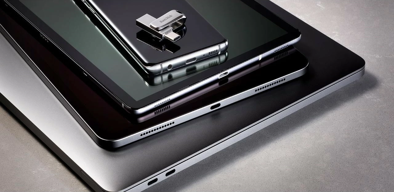 USB ključek SanDisk Ultra Dual Drive Luxe, 512 GB, USB Type-A / USB Type-C, inox USB ključek SanDisk Ultra Dual Drive Luxe, 512 GB, USB Type-A / USB Type-C, inox