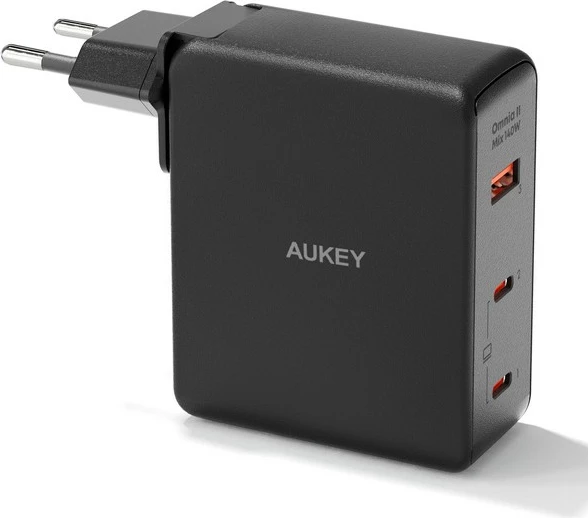 Stenski polnilec 140W z 3 vrati (2× USB-C, 1× USB-A) AUKEY PA-B70 Omnia II, črn, z mednarodnimi adapterji