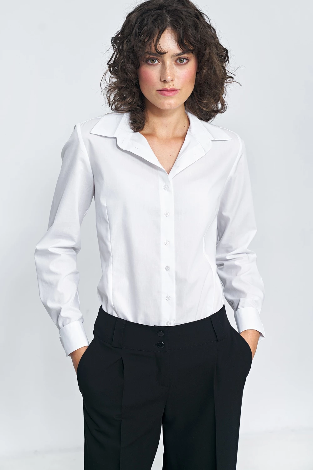 Elegantna bela srajca za ženske Nife model 184611