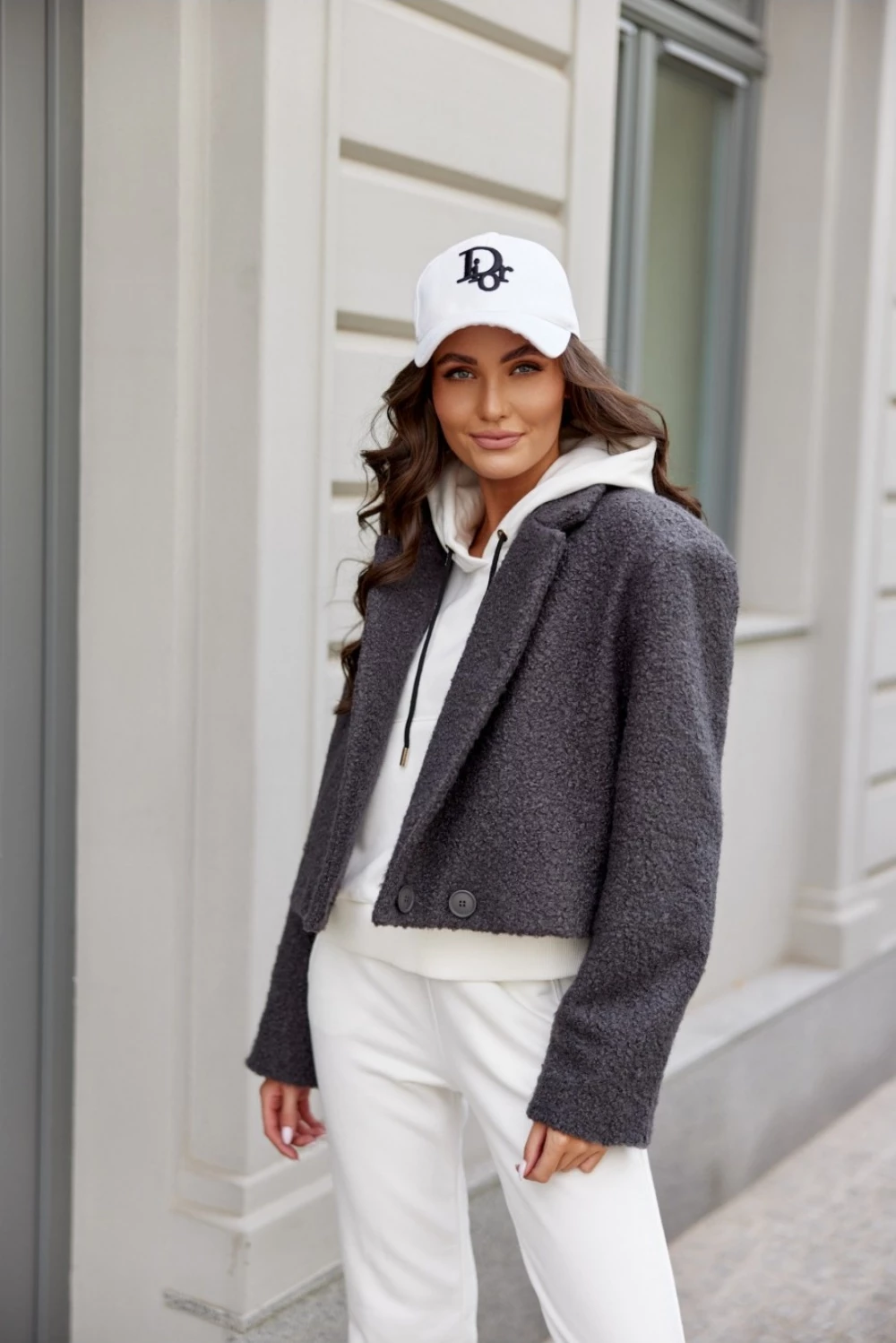 Kratka jakna za ženske Roco Fashion model 185059, barva pepelasta