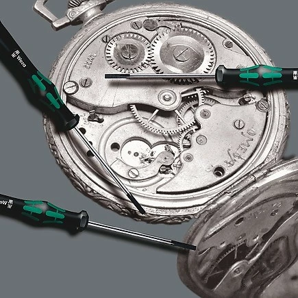 Set preciznih izvijačev Wera Kompakt Micro 11 Electronics 1, 10 bitov, magnetni držač, črno/zelena