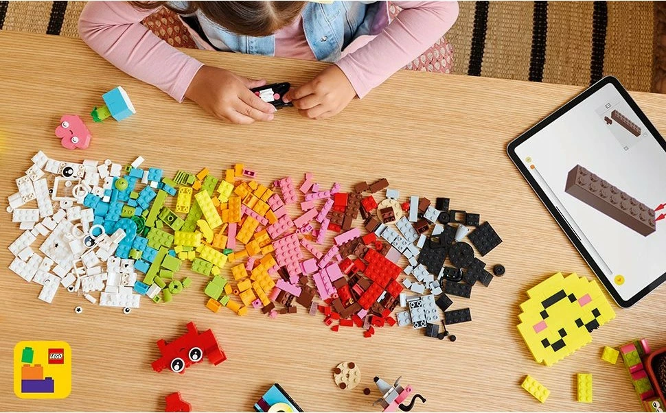 Set kreativ za gradnjo LEGO Classic Kreative Spabox 11042, 680 kosov, večbarven