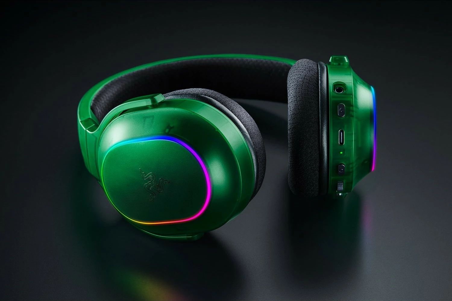 Brezžične slušalke za igre Razer Barracuda X Chroma, 70 ur baterije, phantom zelena