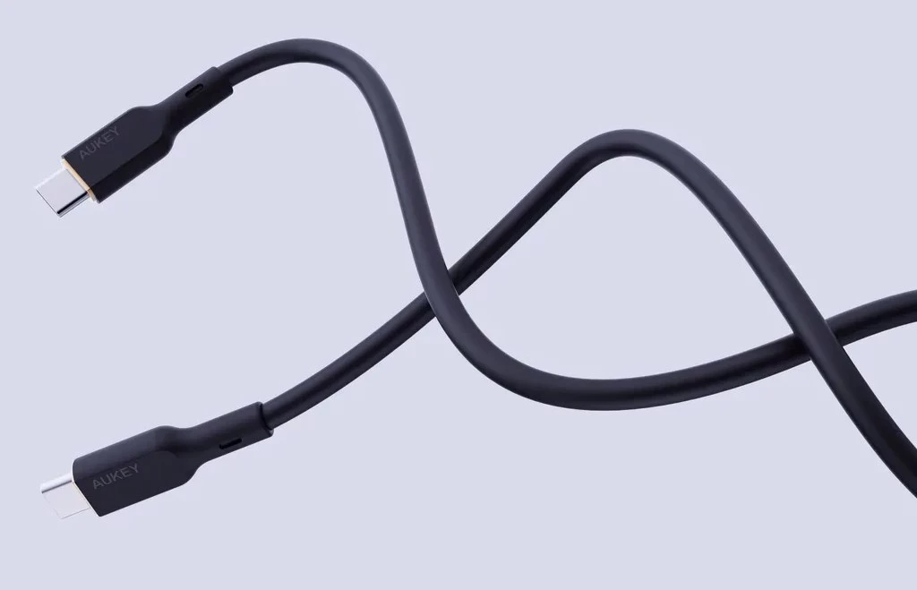 Kabel USB-C za polnjenje in prenos podatkov, PD 100W 5A, 1 m, silikon, črn AUKEY CB-SCC101