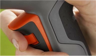 Pršilnik vode GARDENA 18317-20, 5 načinov pršenja, ergonomski ročaj, črno/oranžen