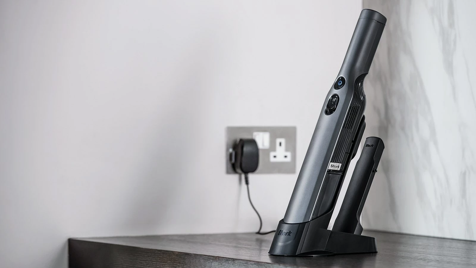 Ročni sesalnik Shark WV200, srebrn