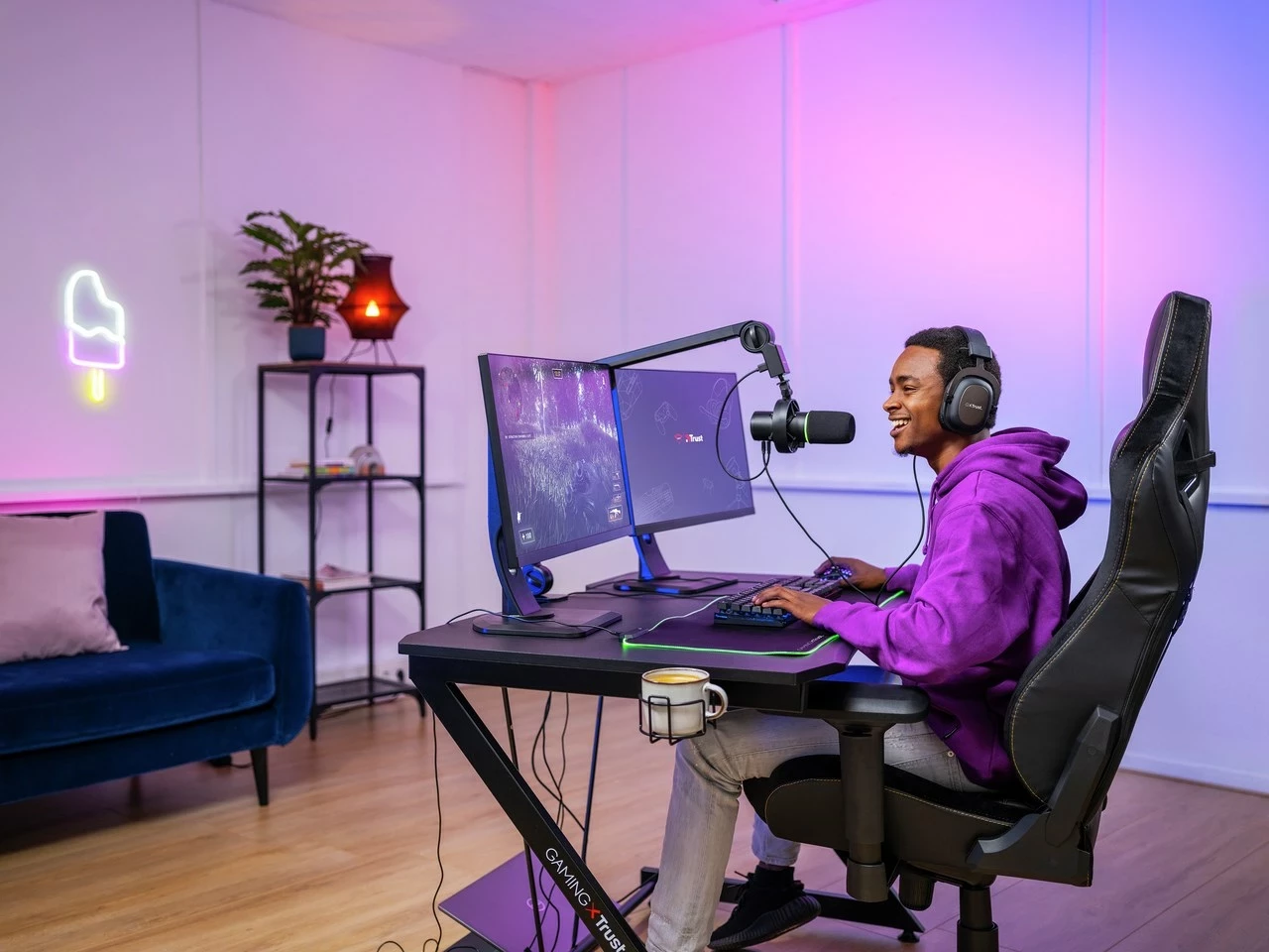 Kondenzatorski mikrofon GXT 255+ Onyx Trust za PC, črn