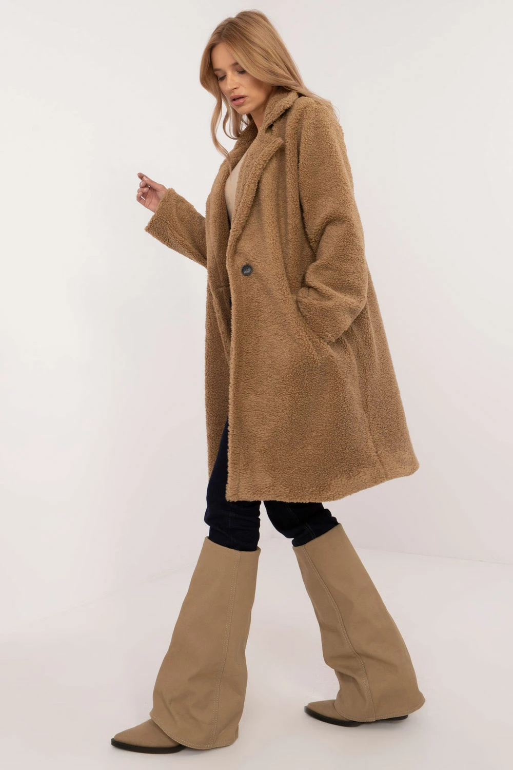 Elegantni zimski plašč za ženske Italy Moda 203739, rjav