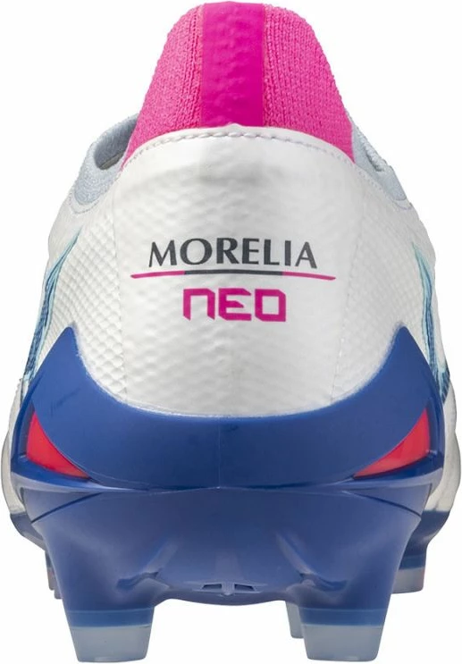 Atletski nogometni čevlji, Mizuno Morelia Neo IV Beta, beli