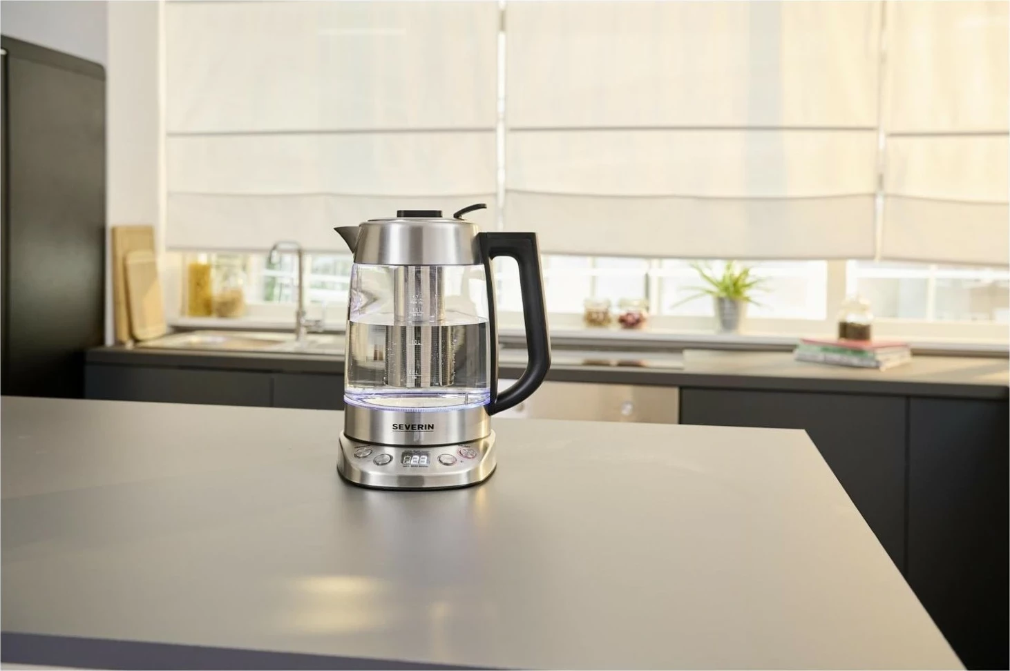 Električni čajnik 1,7 L Severin WK 3480, srebrn