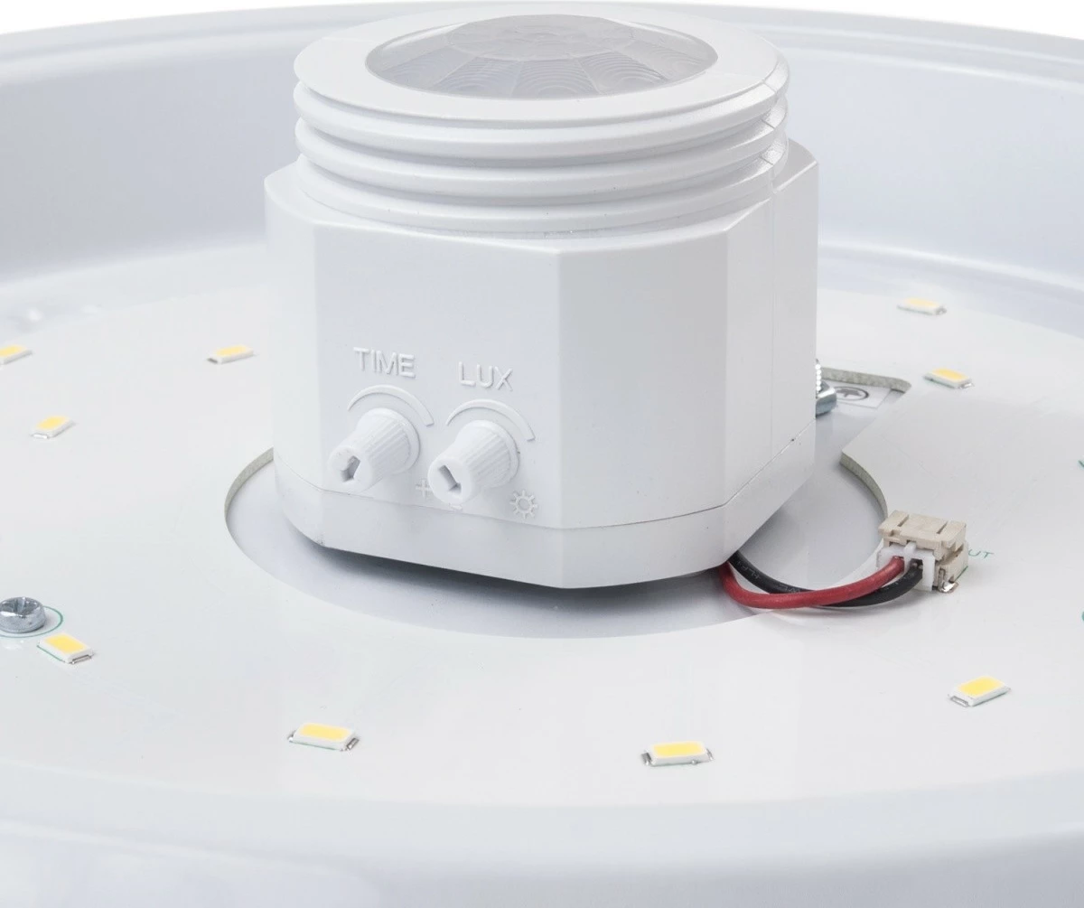 Stropna LED svetilka z detektorjem gibanja PIR, Maclean MCE131, 12W, bela