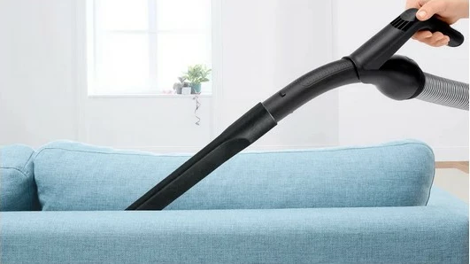 Sesalnik z vrečko Bosch Serie 8 BGB75XSIL, 650 W, 5 L, bel Sesalnik z vrečko Bosch Serie 8 BGB75XSIL, 650 W, 5 L, bel