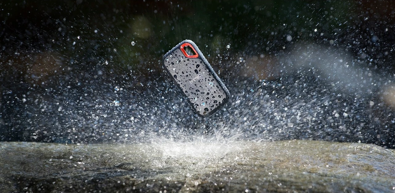 Zunanji disk SanDisk Extreme Portable, 1 TB, USB Type-C, 3.2 Gen 2, 1050 MB/s, zaščita z geslom, črn Zunanji disk SanDisk Extreme Portable, 1 TB, USB Type-C, 3.2 Gen 2, 1050 MB/s, zaščita z geslom, črn