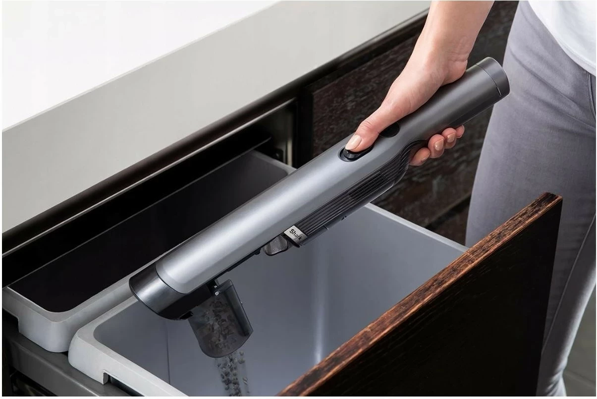 Ročni sesalnik brez vrečke in kabla Shark WV200EU, srebrn