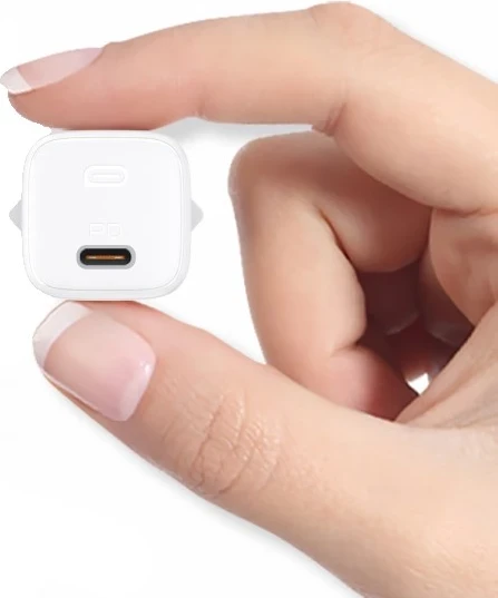 Universalni polnilec AUKEY PA-B1, bel