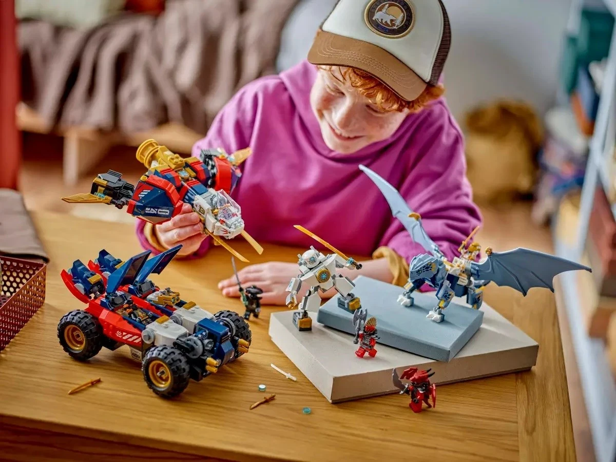 Igralni komplet LEGO NINJAGO 71834 Zane's Ultra Combiner Mech