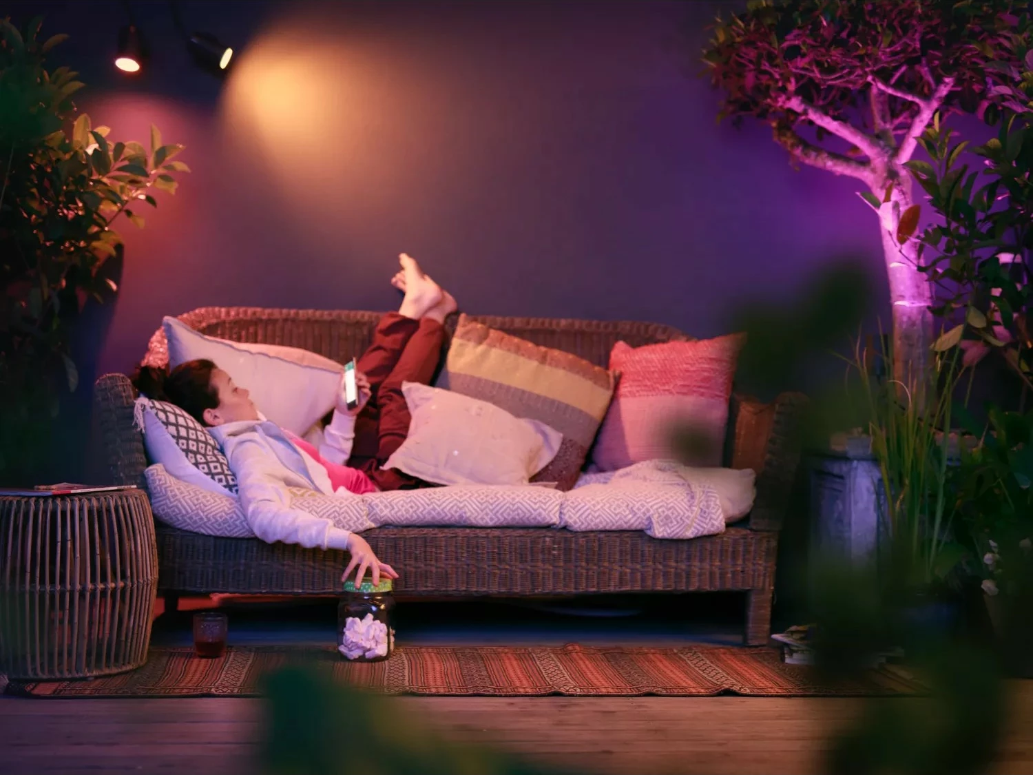 Zunanja luč Philips Hue Lily, Smart, ZigBee, LED, črna