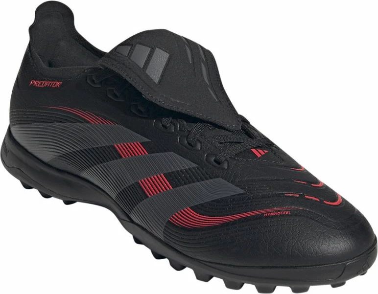 Superge za nogomet adidas Predator League, črne