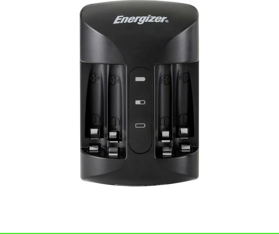 Polnilec baterij z 4 AA baterijami, Energizer Pro + Power Plus, črn