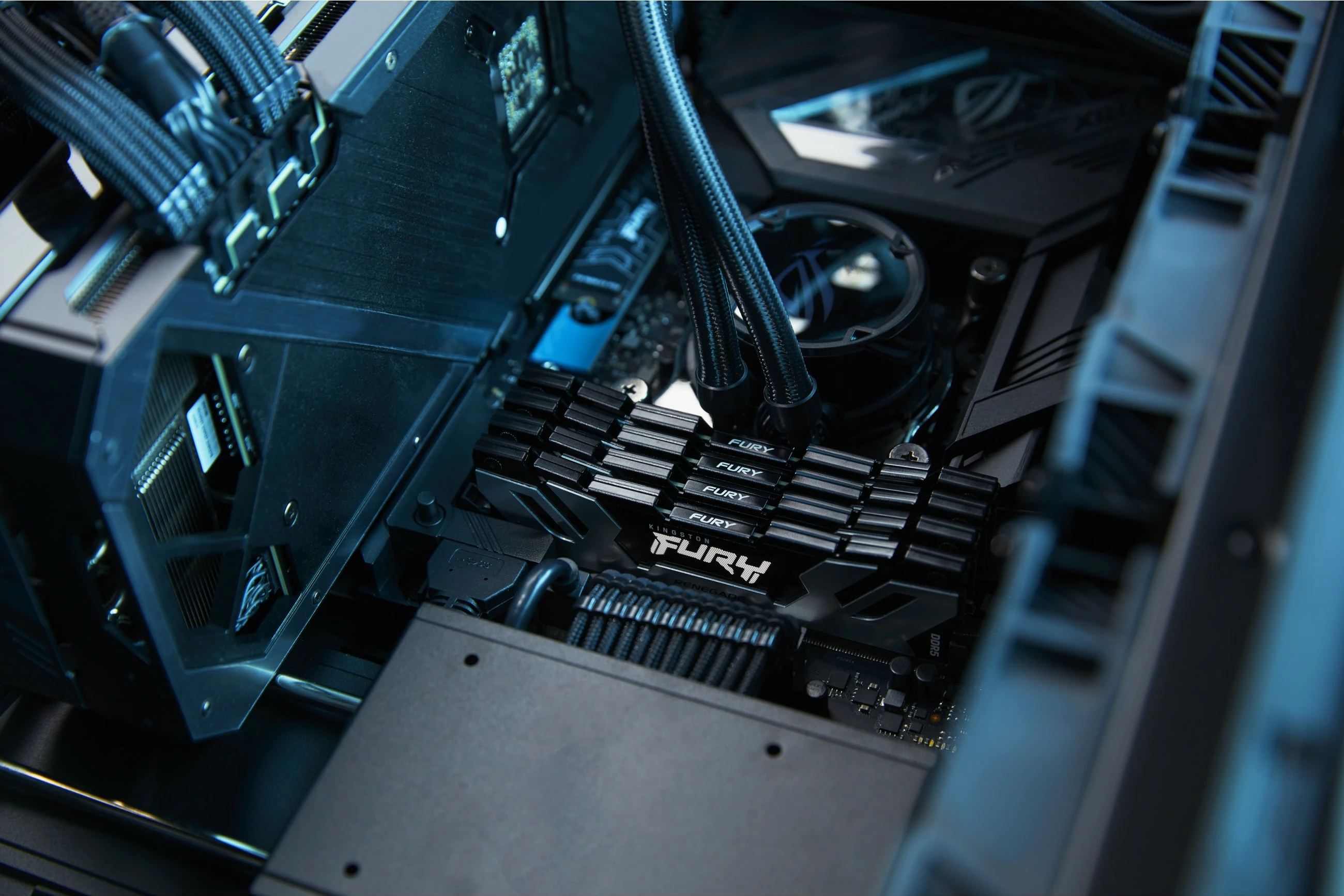 RAM memorija Kingston FURY Renegade 32GB (2x16GB) DDR5 6400MT/s srebrn