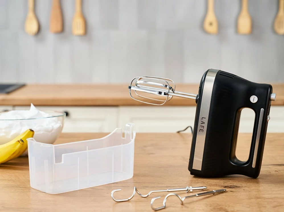 Ročni mešalnik Lafe Mix&Store LAFMIX47473, 500 W, 5 hitrosti, turbo, z 2 vrstama nastavkov in škatlo za shranjevanje, črn