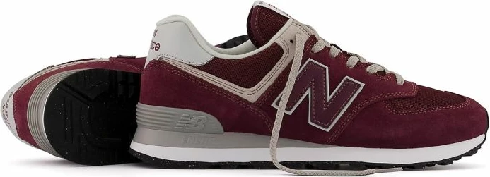 Eleganten temno rdeč par športnih copat New Balance 574 za moške