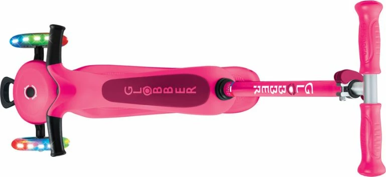 Svetleči otroški skiro Globber