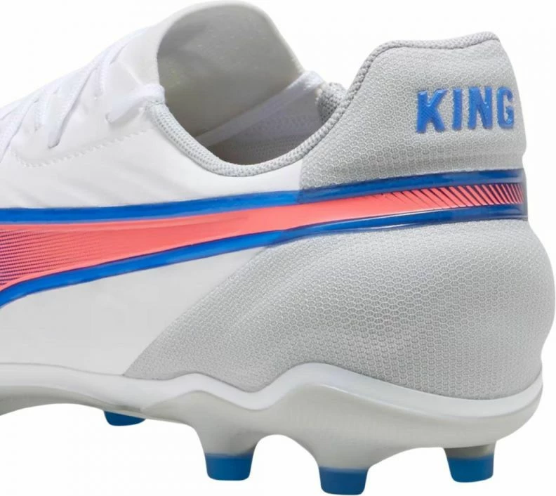 Nogometne kopačke, Puma, moške, bele