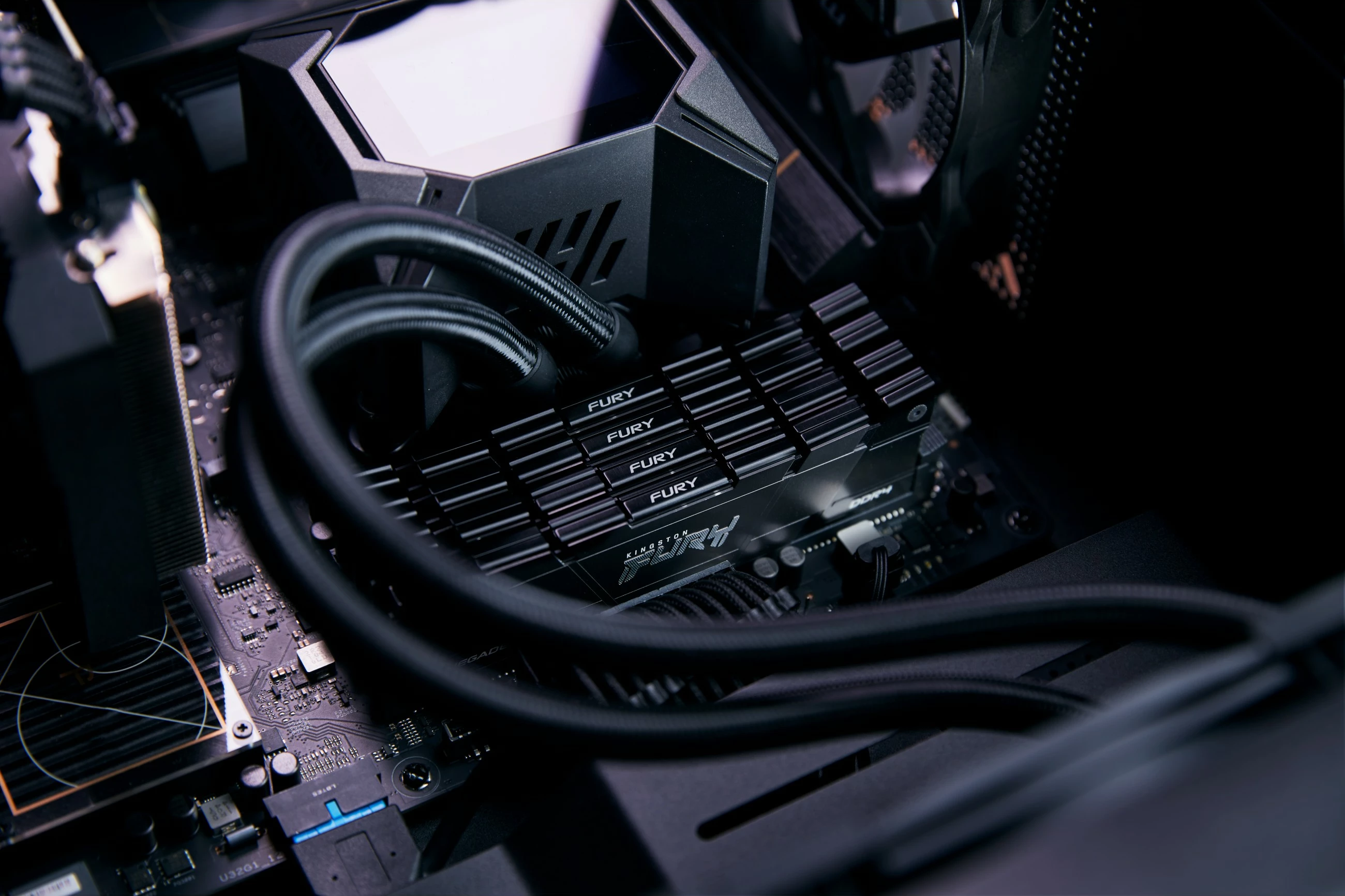 Možnost RAM Kingston FURY Renegade 16GB 5333MT/s DDR4 CL20, črn