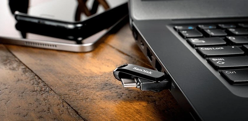 USB ključ SanDisk 256 GB, Type-C 3.2, črn USB ključ SanDisk 256 GB, Type-C 3.2, črn