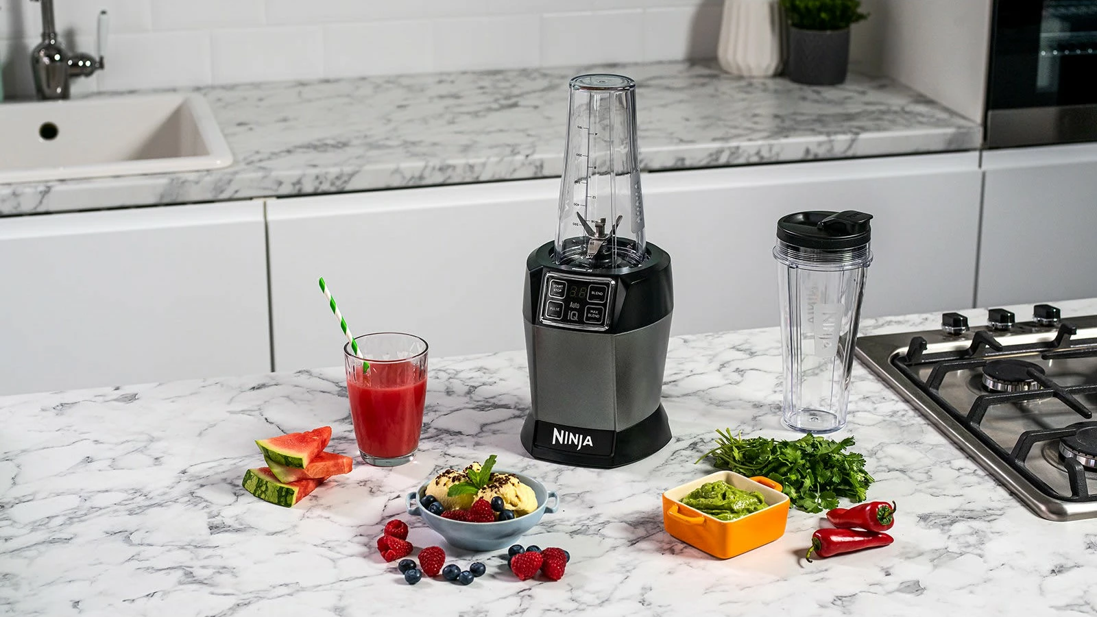 Močan blender 0,7 L, 1000 W, antracit - Ninja BN495