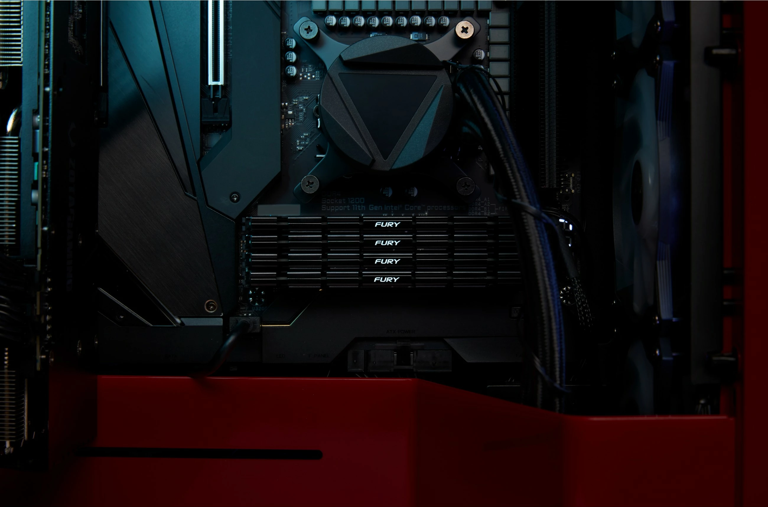 Možnost RAM Kingston FURY Renegade 16GB 5333MT/s DDR4 CL20, črn