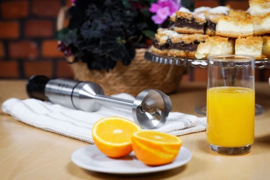 Rokometni mešalnik ELDOM JAX, 1000 W, kovinska konica, nastavljanje hitrosti, turbo