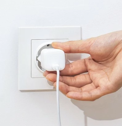 Stenski polnilec AUKEY PA-B1 Omnia Mini, 20 W, 1x USB-C, bel