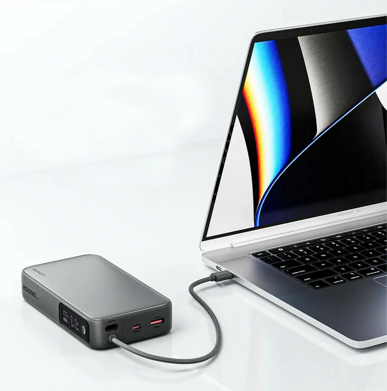 Power bank 20000 mAh, 130W, 4x USB, USB-C kabel, LED, siv - AUKEY PB-Y48 Spark Sling