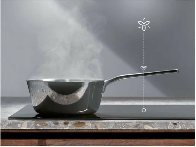 Indukcijska kuhalna plošča Electrolux LIV63431BK, 60 cm, črna