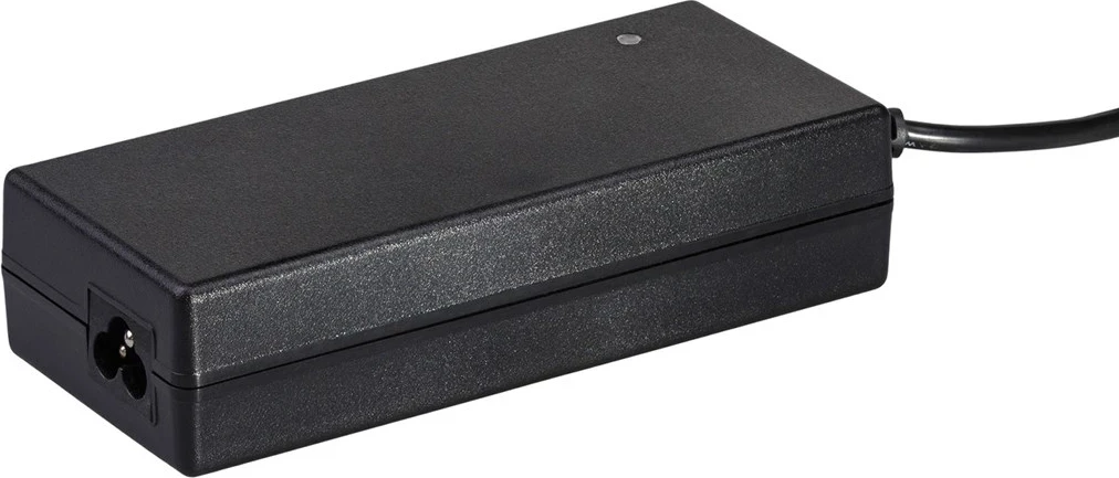 Polnilec za prenosnik Akyga AK-ND-52, 120 W, črn