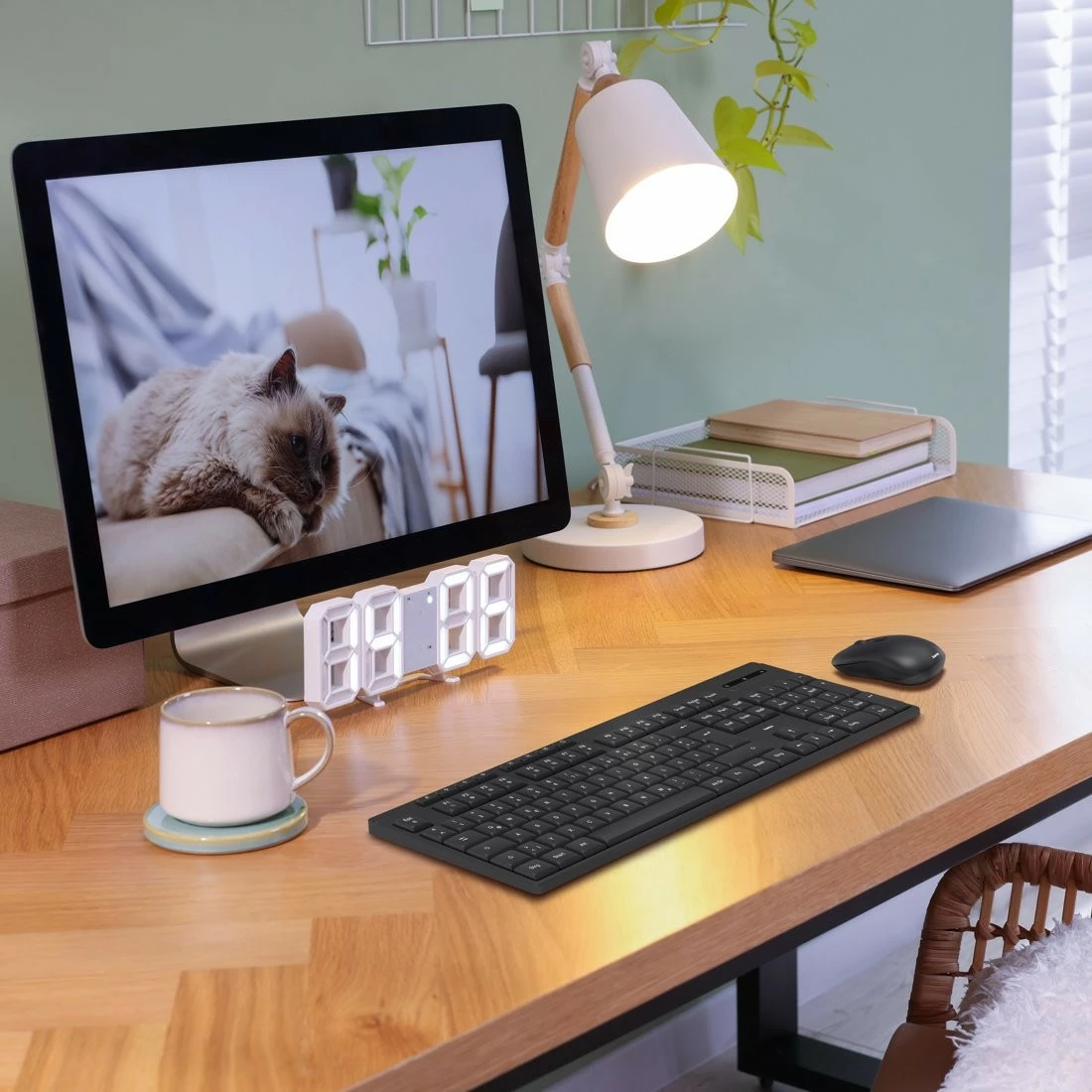 Brezžični komplet tipkovnice in miške Hama WKM-200, QWERTY, črn