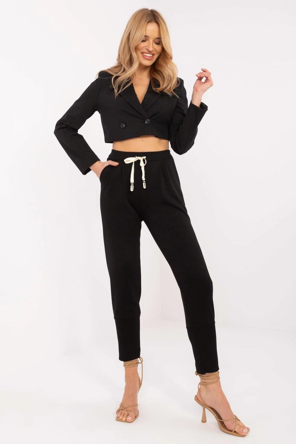 Hlače trenirka Italy Moda 208160, črne