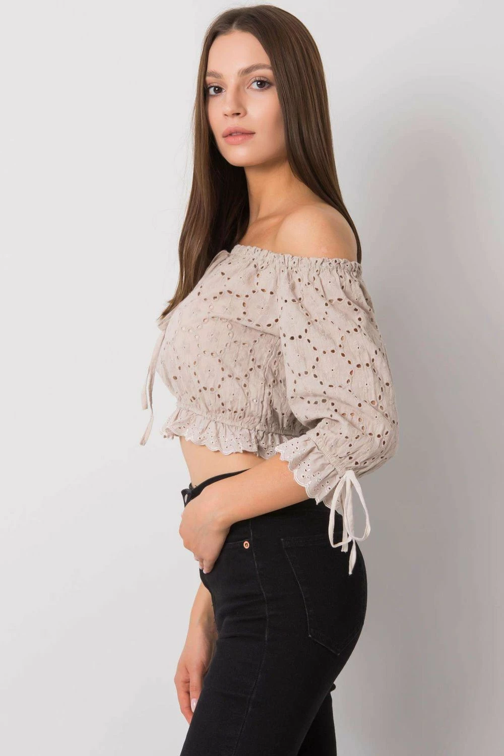 Bluza z zaponko na sprednji strani in na rokavih Och Bella model 167533, bež