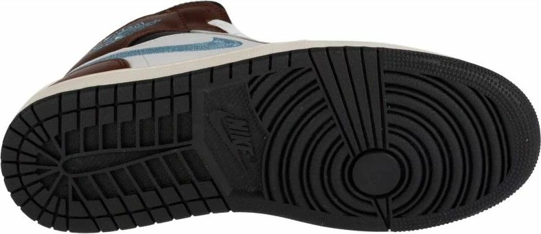 Atletske superge, Nike Jordan, bele