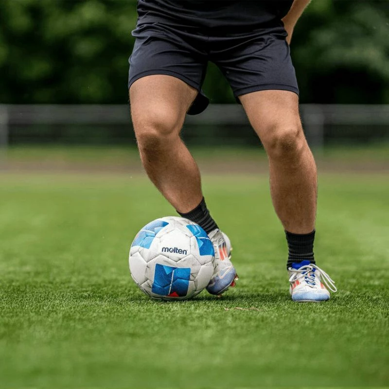 Trening nogometna žoga Molten Vantaggio F5N2810, bela in modra