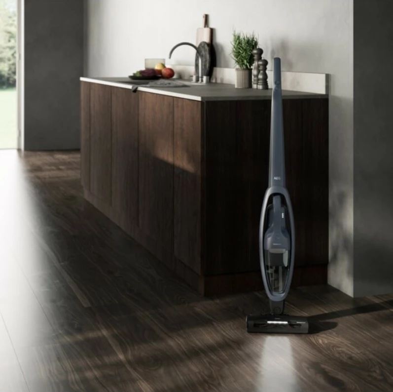 Brezžični sesalnik, AEG AS 52CB18DB, 0,3 L, 45 min, denim modra