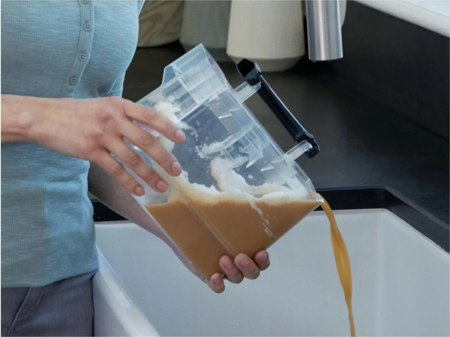 Pometno-vlažilni čistilec, Shark PX200EUT, bel