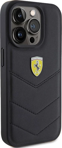 Ovitek Quilted z metalnim logotipom za iPhone 15 Pro, črn — Ferrari